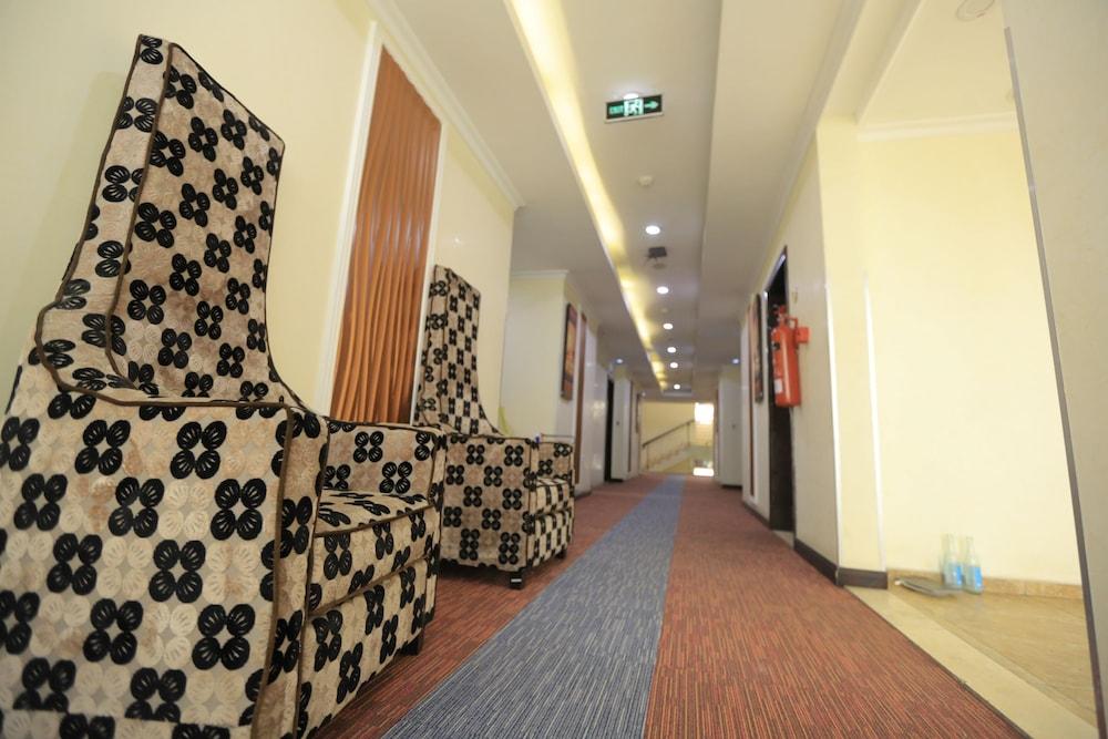 โรงแรมซาโร - มาเรีย แอดดิสอาบาบา ภายนอก รูปภาพ